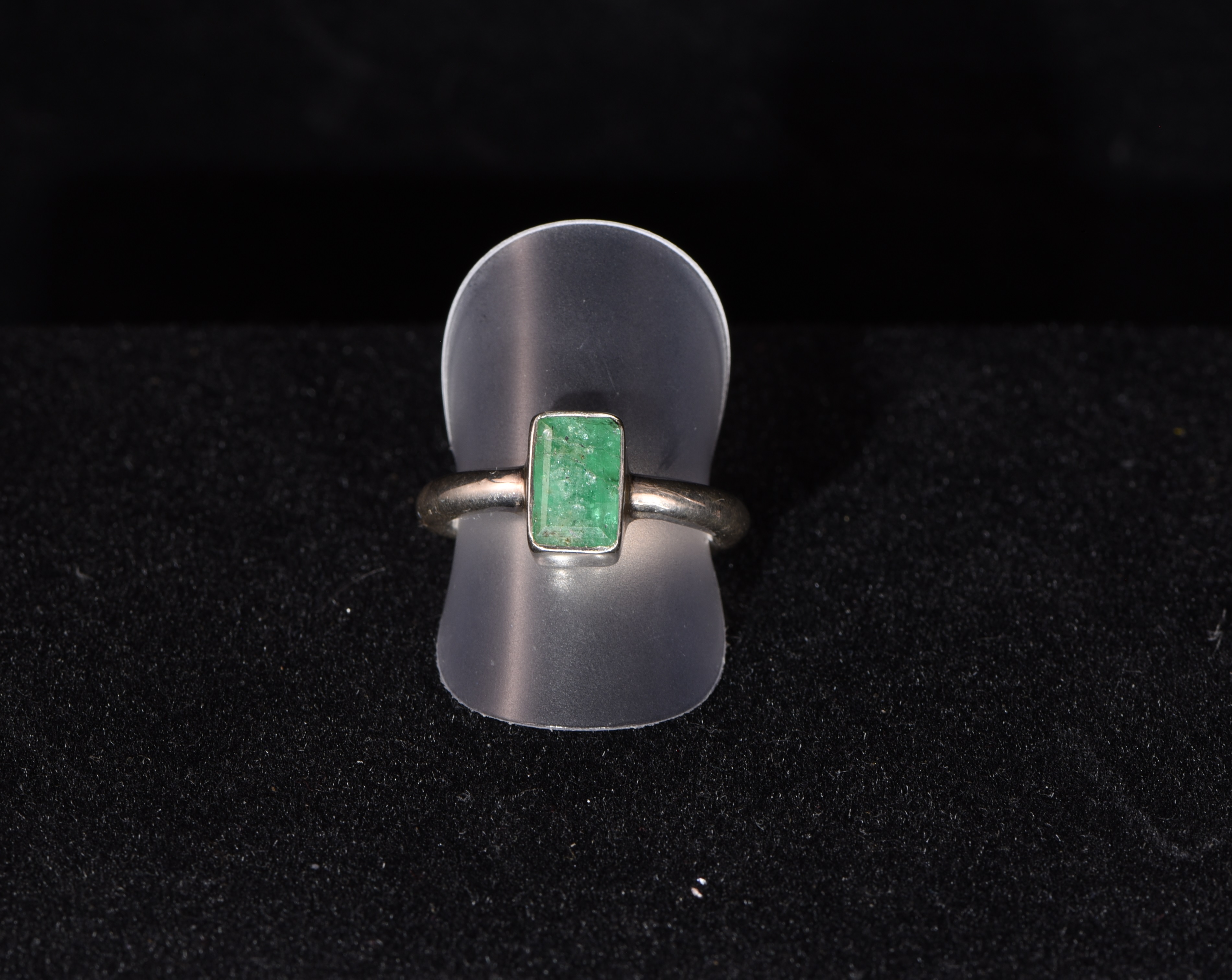 Schlichter Smaragdring (Gr. 60) Schlichter Smaragdring (Gr. 60)