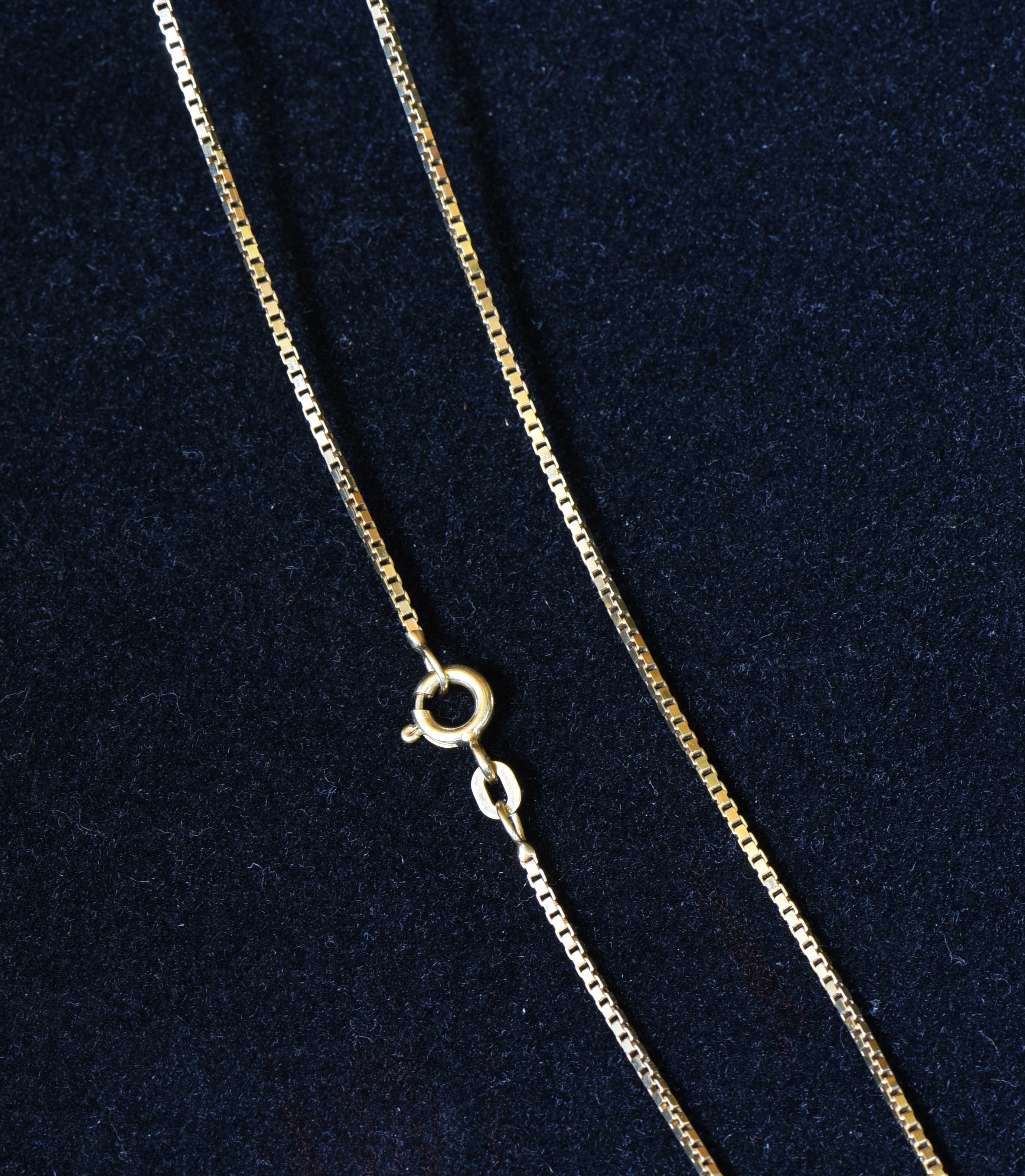 Goldhalskette (42 cm) Goldhalskette (42 cm)